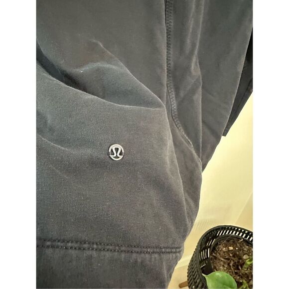 Lululemon Black Thick Snap Front Cardigan Sweater With Pockets Size 8 - Picture 3 of 4
